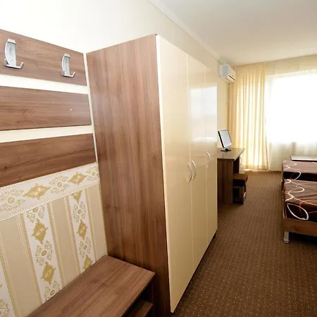 Хотел Радина Hotel Ravda